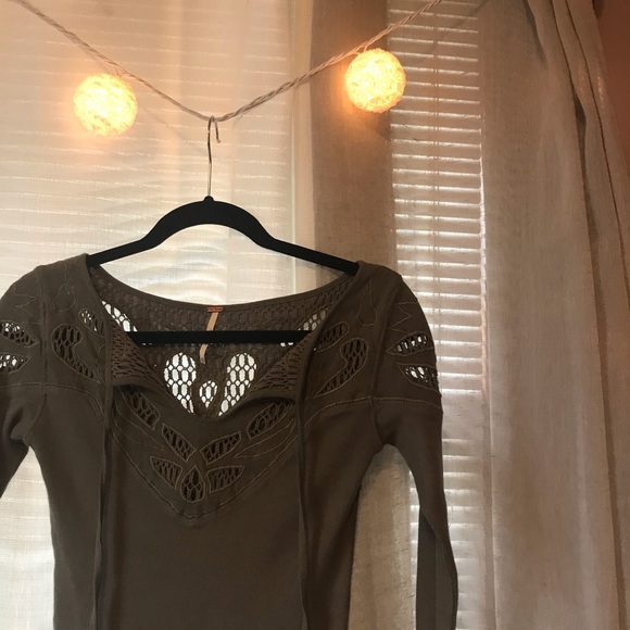 Free People olive green long sleeve - Picture 9 of 9